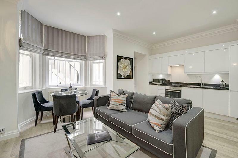 Somerset Court Kensington * Londen